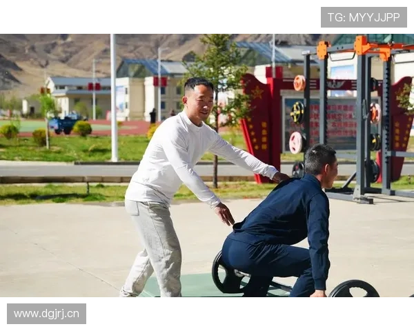 河南队高原集训新援姆布拉入队